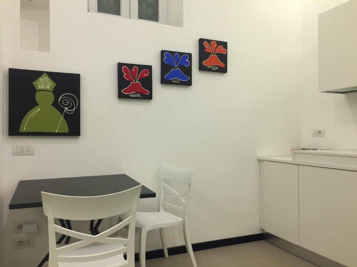 Residenza Santa Lu B&B Napoli Oda fotoğraf
